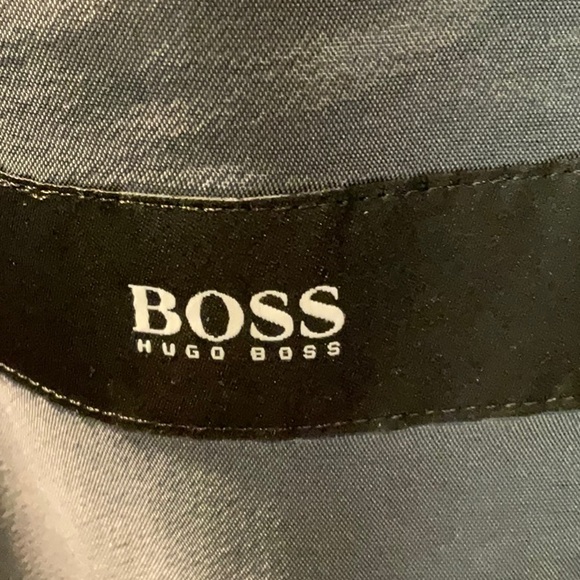 Hugo Boss suit 42S. 36/32 pants - Picture 2 of 11